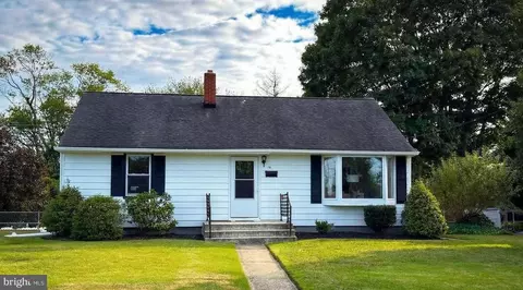 Exterior - 10 Sheldon Rd, Pemberton, NJ 08068 photo 2 of 2