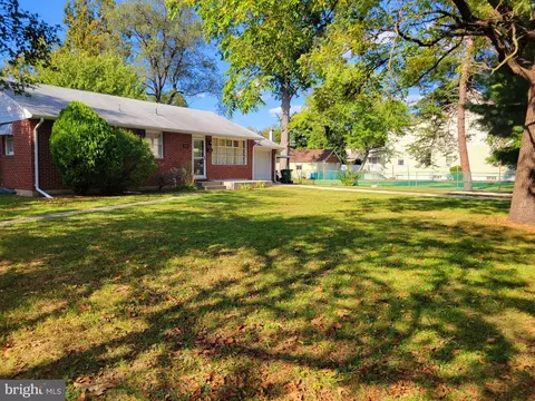 Exterior - 525 Front St, Palmyra, NJ 08065 photo 3 of 3