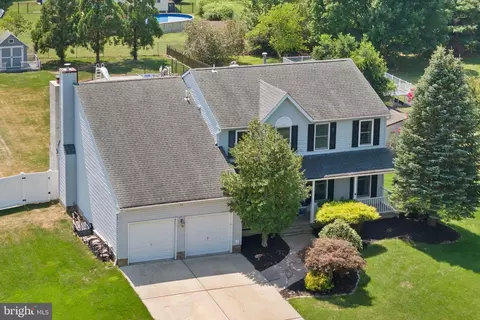 9 David Ct, Bordentown, NJ 08505