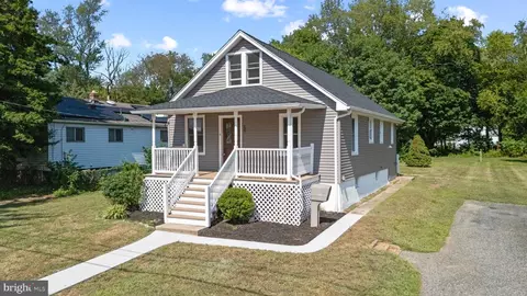 527 Buena Vista Ave, Maple Shade, NJ 08052