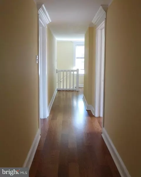 Entry Way - 719 Hickory St, Delanco, NJ 08075 photo 2 of 4