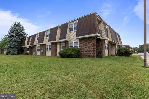24 6 Florence Tollgate Pl, Burlington, NJ 08016