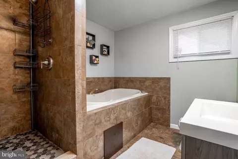 Bath - 200 E Rudderow Ave, Maple Shade, NJ 08052 photo 1 of 2