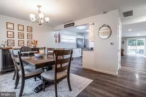 Entry Way - 200 E Rudderow Ave, Maple Shade, NJ 08052 photo 1 of 8