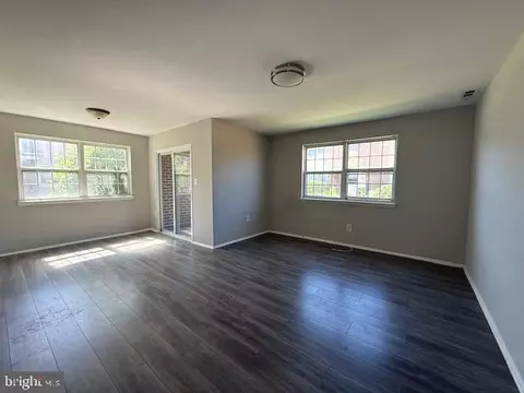 35 1 Florence Tollgate Pl, Burlington, NJ 08016