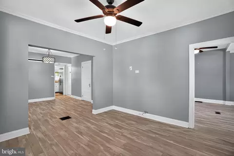 Entry Way - 107 S Forklanding Rd, Maple Shade, NJ 08052 photo 4 of 10
