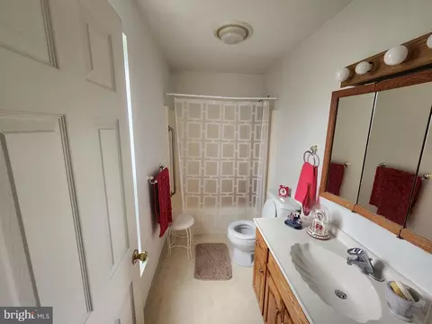 Bath - 22 Theodore Ave, Maple Shade, NJ 08052 photo 1 of 5