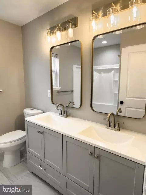 Bath - 702 Delaware Ave, Riverside, NJ 08075 photo 2 of 2