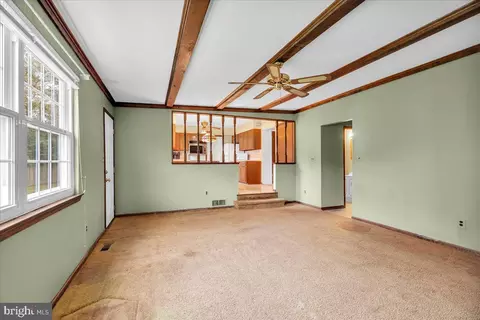 35 Euston Rd W, Marlton, NJ 08053 photo 5