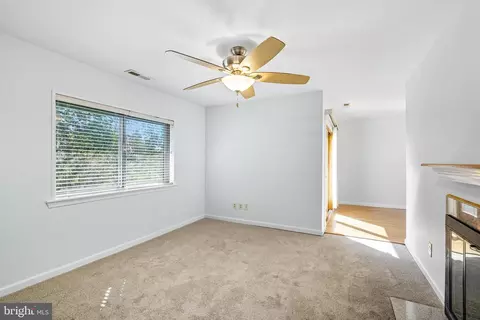 Living - 12 E B E Daisy Ln, Mount Laurel, NJ 08054 photo 3 of 4