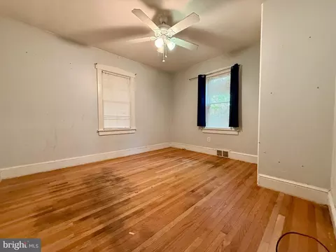 Bedroom - 508 Sunset Ave, Maple Shade, NJ 08052 photo 1 of 5