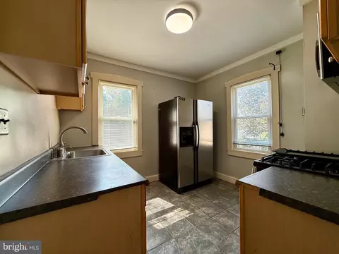 Kitchen - 508 Sunset Ave, Maple Shade, NJ 08052 photo 2 of 2