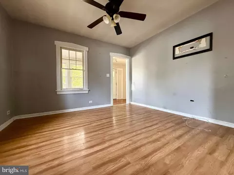Living - 508 Sunset Ave, Maple Shade, NJ 08052 photo 1 of 4