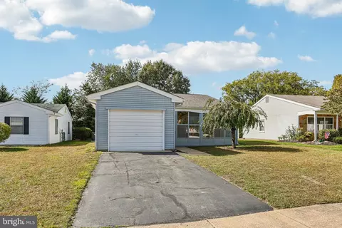 41 Kingston Way, Southampton, NJ 08088