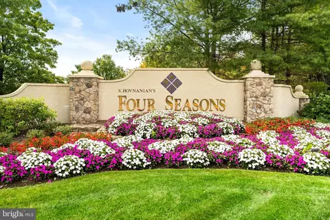 87 Chamber Ln, Columbus, NJ 08022