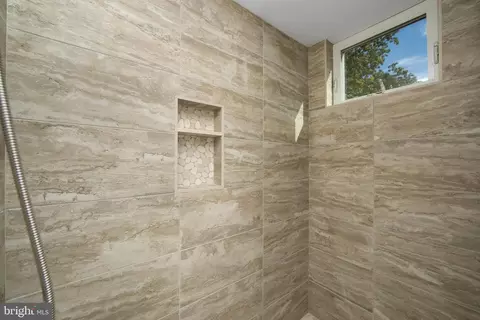Bath - 396 Holly Rd, Marlton, NJ 08053 photo 3 of 5
