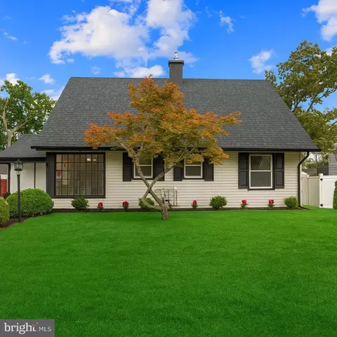 18 Spiralwood Ln, Willingboro, NJ 08046
