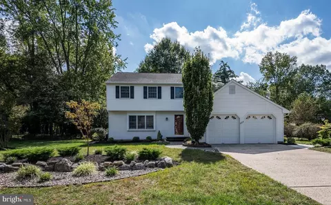 308 Tavistock Dr, Medford, NJ 08055