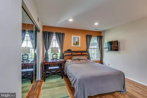 Bedroom - 40 E Oleander Dr, Mount Laurel, NJ 08054 photo 3 of 4