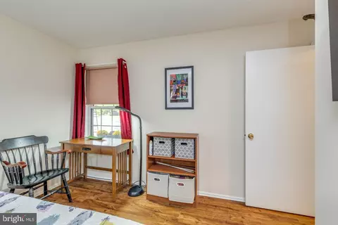 Bedroom - 40 E Oleander Dr, Mount Laurel, NJ 08054 photo 2 of 4