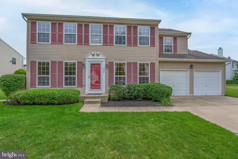 208 Stallion Ct, Marlton, NJ 08053