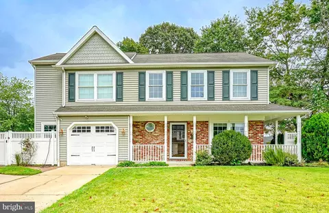 29 Longhurst Rd, Marlton, NJ 08053