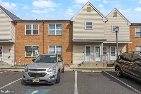 103 Sandstone Ct, Lumberton, NJ 08048
