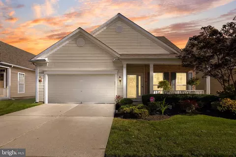 72 E Shipps Way, Delanco, NJ 08075