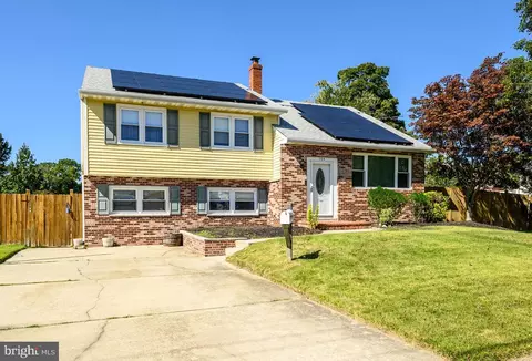 104 Farmdale, Eastampton, NJ 08060