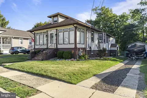 31 S Boulevard Ave, Maple Shade, NJ 08052 photo 2