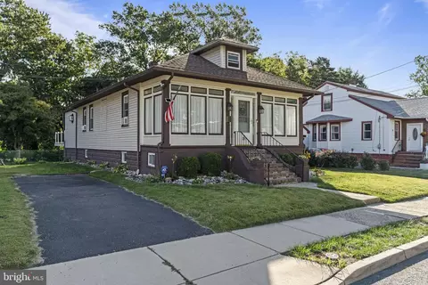 31 S Boulevard Ave, Maple Shade, NJ 08052 photo 3