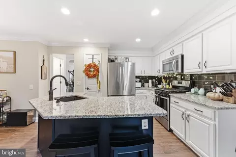 Kitchen - 1 Weatherly Rd, Delran, NJ 08075 photo 2 of 6