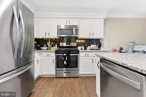 Kitchen - 1 Weatherly Rd, Delran, NJ 08075 photo 4 of 6