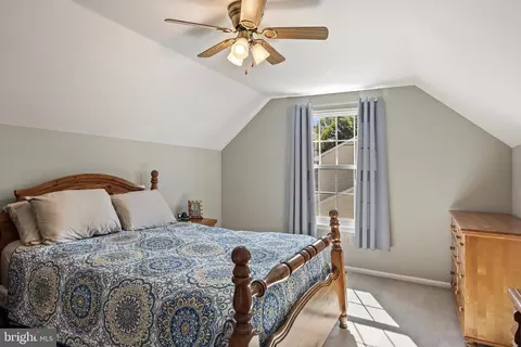 Bedroom - 17 Devonshire Dr, Westampton, NJ 08060 photo 4 of 5