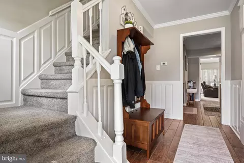 Entry Way - 17 Devonshire Dr, Westampton, NJ 08060 photo 2 of 4
