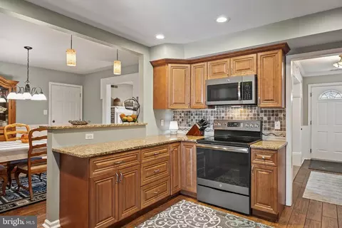 Kitchen - 17 Devonshire Dr, Westampton, NJ 08060 photo 3 of 3