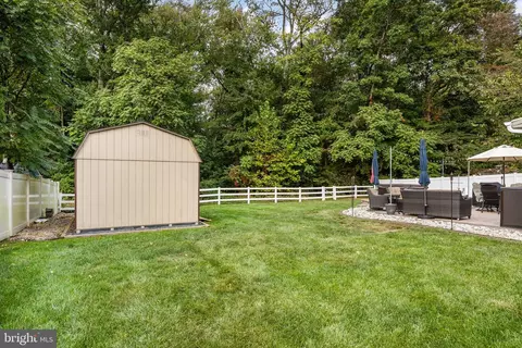 Exterior - 17 Devonshire Dr, Westampton, NJ 08060 photo 6 of 7