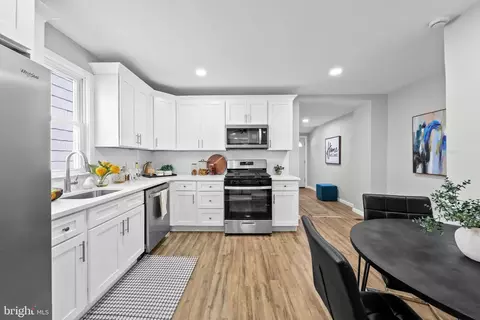 25 Budd St, Mount Holly, NJ 08060