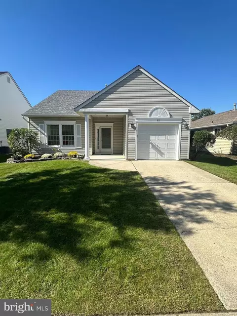 211 Wagon Wheel Ln, Columbus, NJ 08022