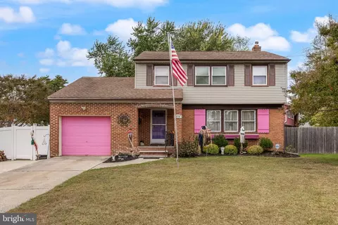 219 Conestoga Dr, Marlton, NJ 08053