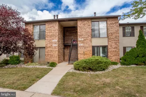 60 Sumac Ct # -B, Mount Laurel, NJ 08054