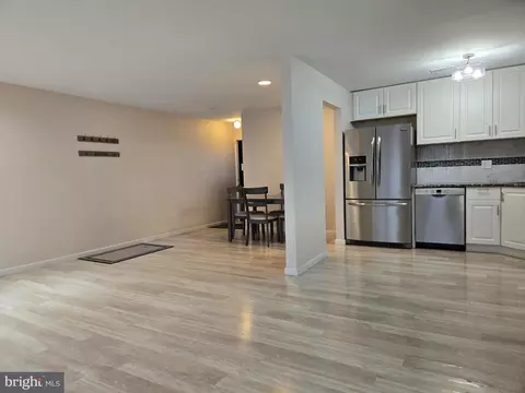 607 Lindsey Ct, Marlton, NJ 08053