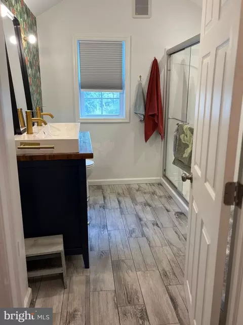 Entry Way - 4 E Sutton Ave, Moorestown, NJ 08057 photo 1 of 1