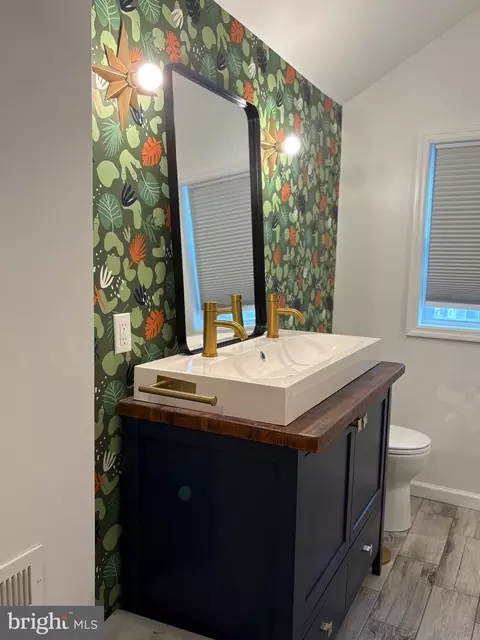 Bath - 4 E Sutton Ave, Moorestown, NJ 08057 photo 2 of 2