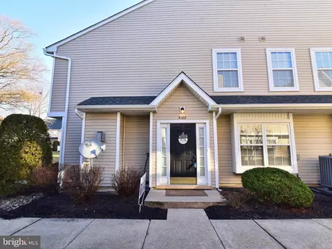5108 Halifax Way, Mount Laurel, NJ 08054