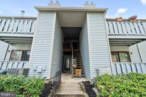 1404 Woodhollow Dr, Marlton, NJ 08053