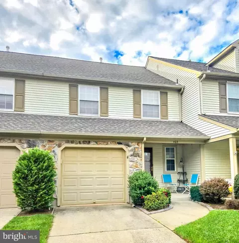 403 Hazelwood Ln, Marlton, NJ 08053