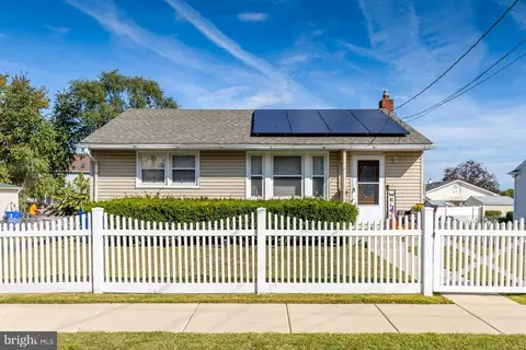 229 Filmore St, Riverside, NJ 08075