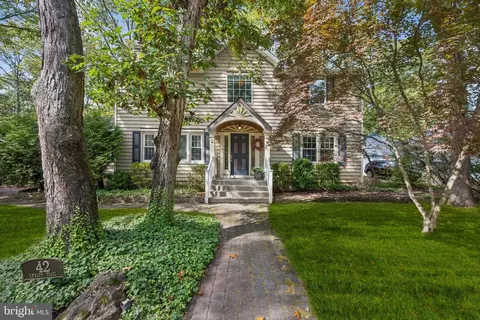 42 Lenape Trl, Medford Lakes, NJ 08055