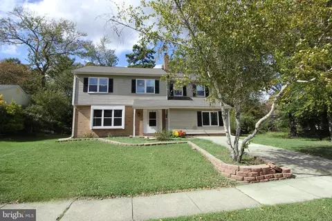 81 Lakeside Dr, Marlton, NJ 08053